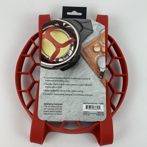 OXO Good Grip silicone pressure cooker sling with interlocking handles - Picture 2 of 8